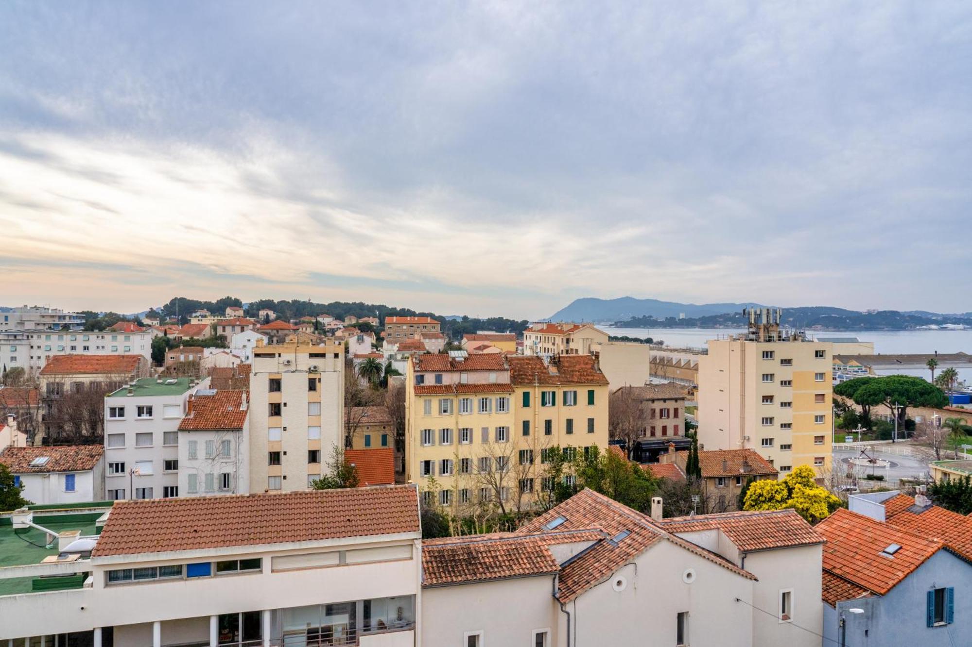 Apartment Etrave Toulon